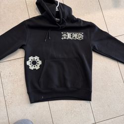 Pull & Bear Sweatshirt Never Worn 