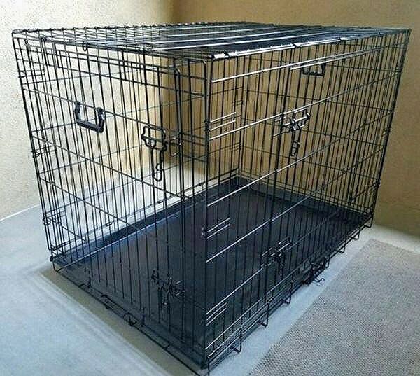 New in box 36x23x25 inches tall 2 doors foldable dog cage crate kennel for pet up to 70 lbs 
