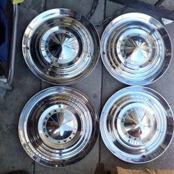 15 Inch, 1955 Pontiac Hubcaps, Original In Great Condition