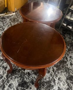 Round Wood End Tables Set of 3 & Coffee table