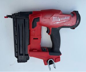 Shop Milwaukee M18 FUEL 18-Volt Lithium-Ion Brushless Cordless Gen II 18-Gauge Brad Nailer (Tool-Only)
