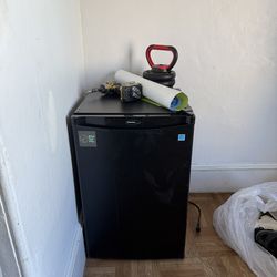 Mini fridge