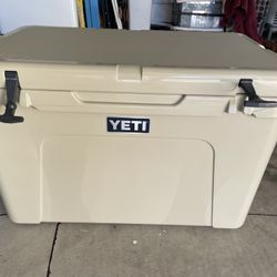 Yeti Tundra 105 Cooler