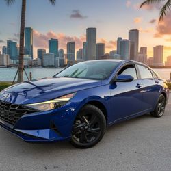 2023 Hyundai Elantra SEL 