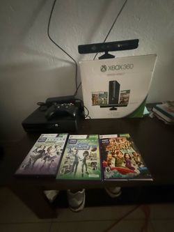 Xbox 360 with games and kinect