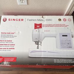 New Singer Sewing Machine 
