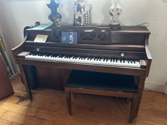 Free piano
