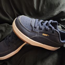Dark Blue Pumas 10c