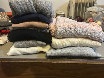 Women's Winter Cozy Sweater & Cardigan Bulk Lot - 10 Pack!