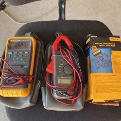 Fluke Multimeter And Amp Probe True RMS