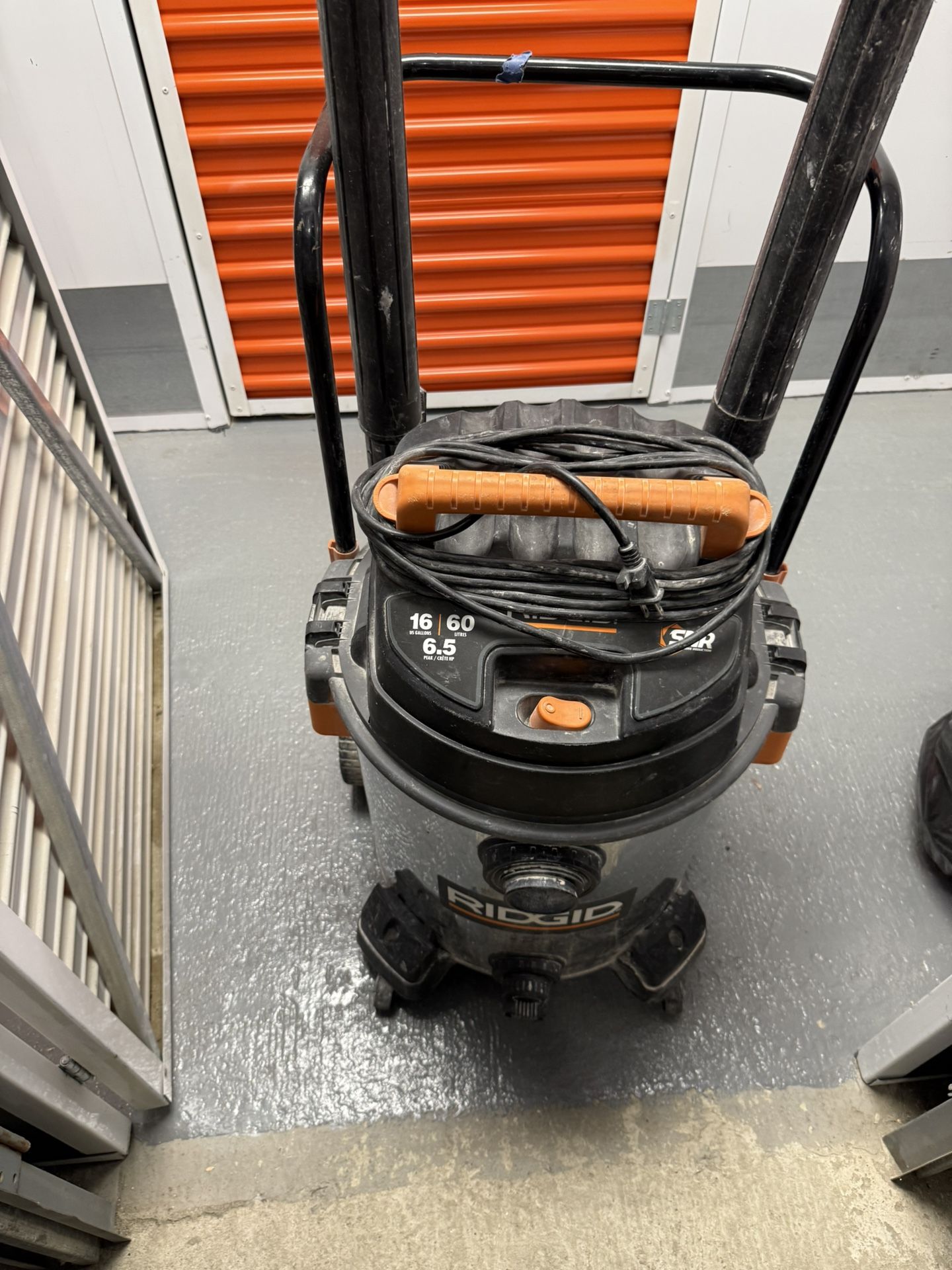 Shop vac