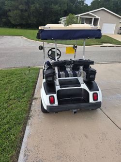 Club car 2000,48v batteries December 2023