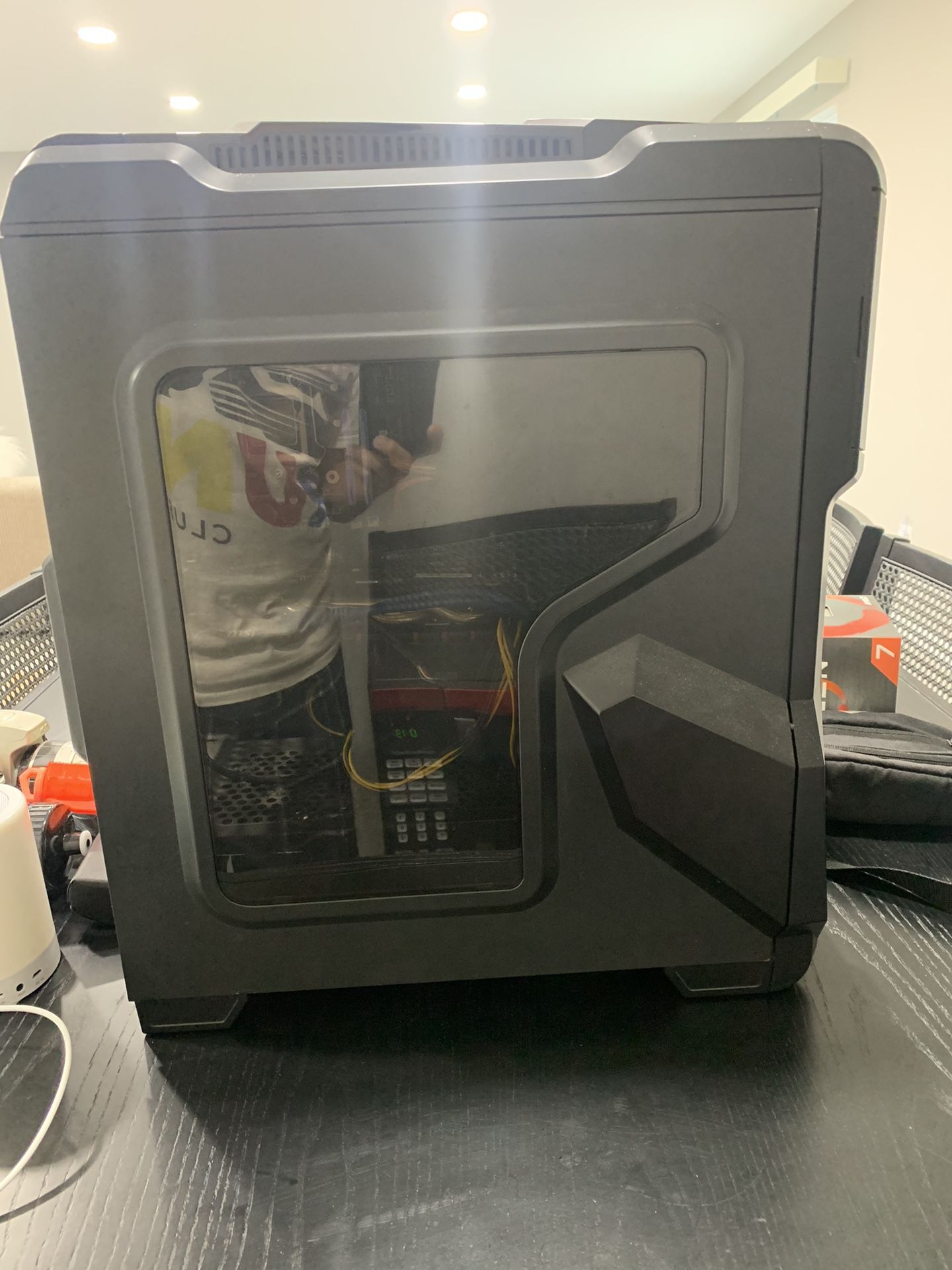 Raijintek Mid Tower Case
