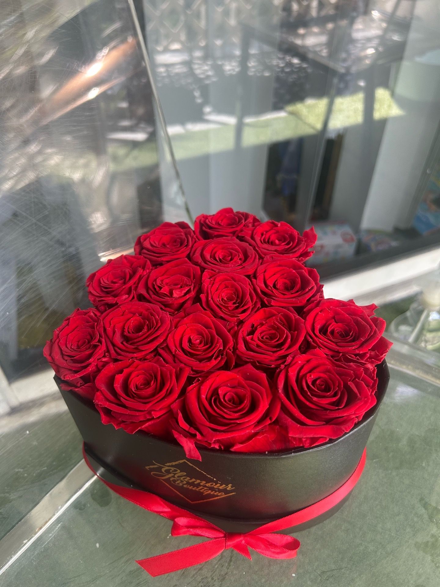 16 Red Roses
