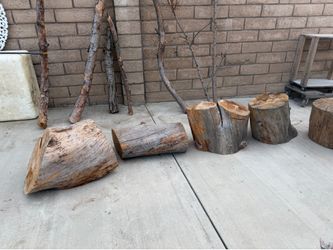Rustic tree stump outdoor chairs/table