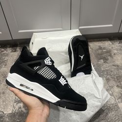 Jordan 4 Retro  White Thunders