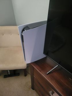 Broken PS5