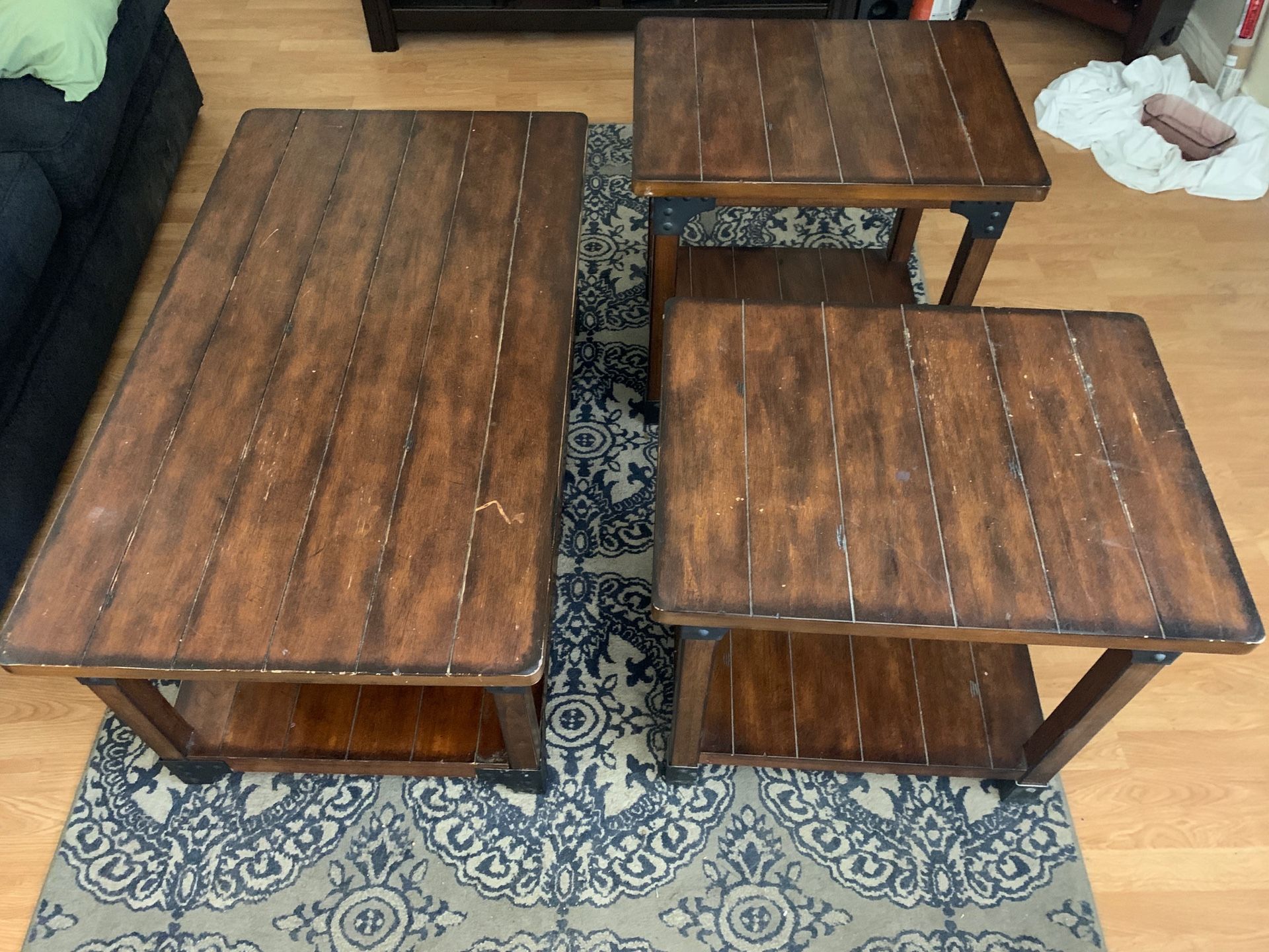 Matching Coffee Table and 2 End Tables