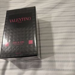 Valentino born in Roma cologne