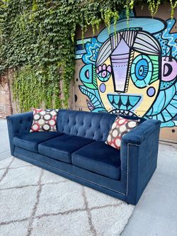 Ashley Furniture Josanna Velvet Tufted Sofa(Delivery Available)