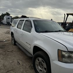 2014 White Chevrolet Suburban Parts Chevy