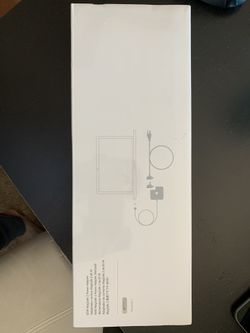 Apple 85W MagSafe2 power adapter