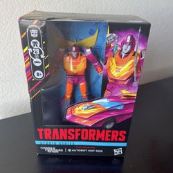 TARGT EXCLUSIVE 40th Anniversary Studio Series Hot Rod BRAND NEW