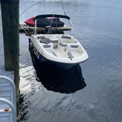 2019 Bayliner E16, ONLY 50 Hours 