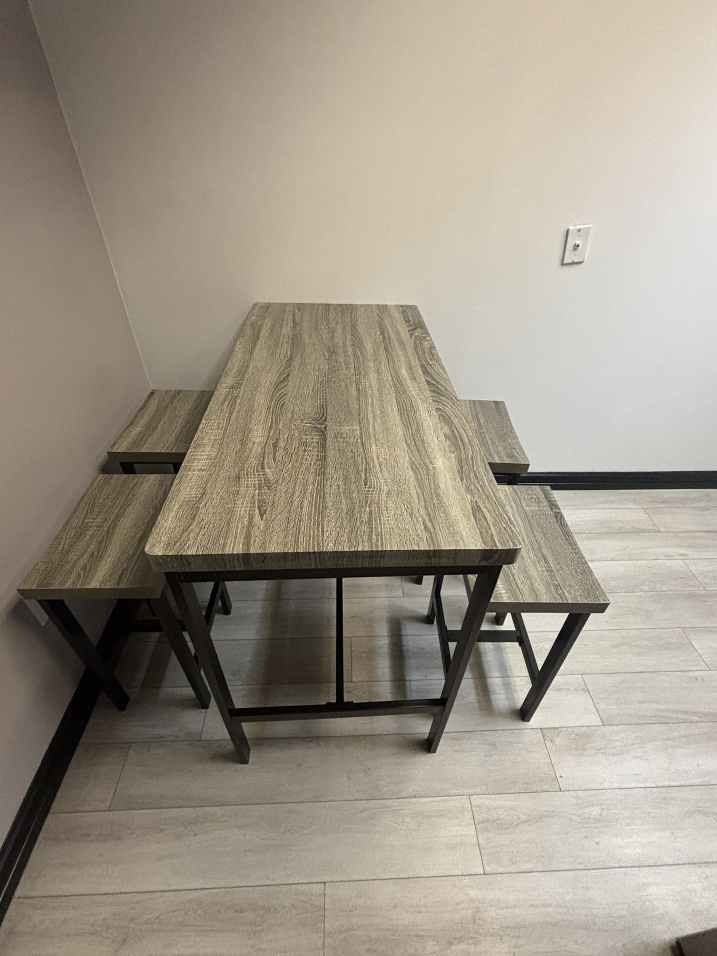 Dining Table And 4 Chairs