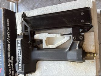 CRAFTSMAN 16- GAUGE FINISHING NAILER