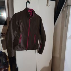 Ladies Medium Petite Nike Jscket Very Clean From Pet And Smoke Free Home