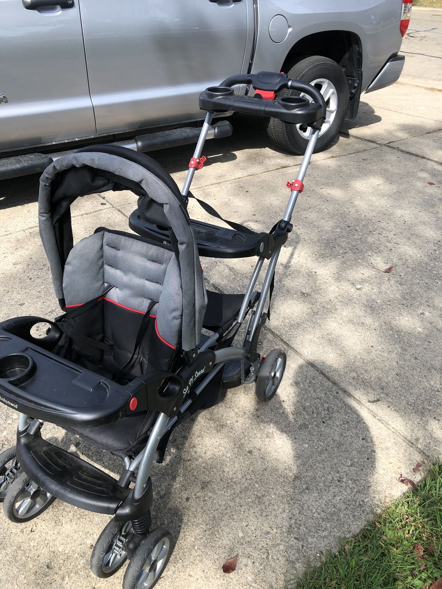 Double stroller sit and stand