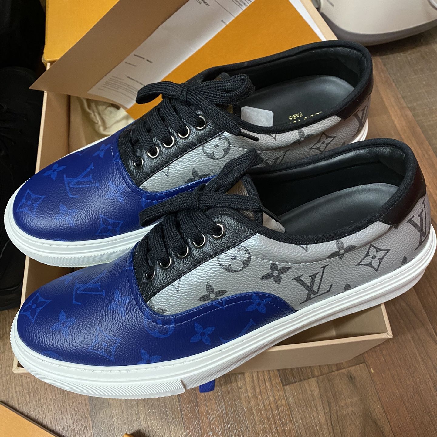 NEW LOUIS VUITTON TROCADERO LEATHER LOW TRAINERS IN BLUE LV MONOGRAM LV 8