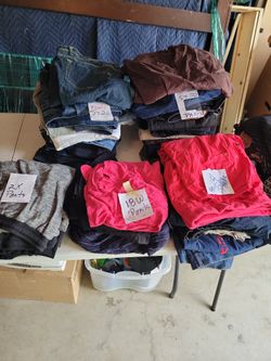 Women's Clothes Sz 18 To 24 