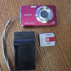 Sony Cyber-shot DSC-W230 Red 3" Screen 12.1MP 4x Digital Camera TESTED 