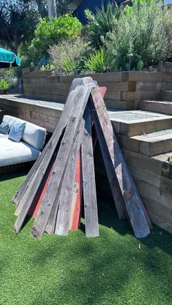 40 Redwood Fence Pickets