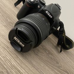 Nikon D5000 DSLR Camera with Kit Lens & Zoom Lens