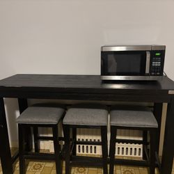 Bar Table With Stools