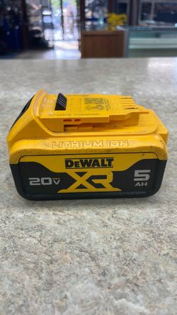 Dewalt 20v 5ah rechargeable battery. 70521671