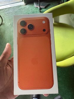 iPhone 17 pro Max ~256GB