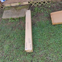 GE 13W LED 4ft Light Bulbs