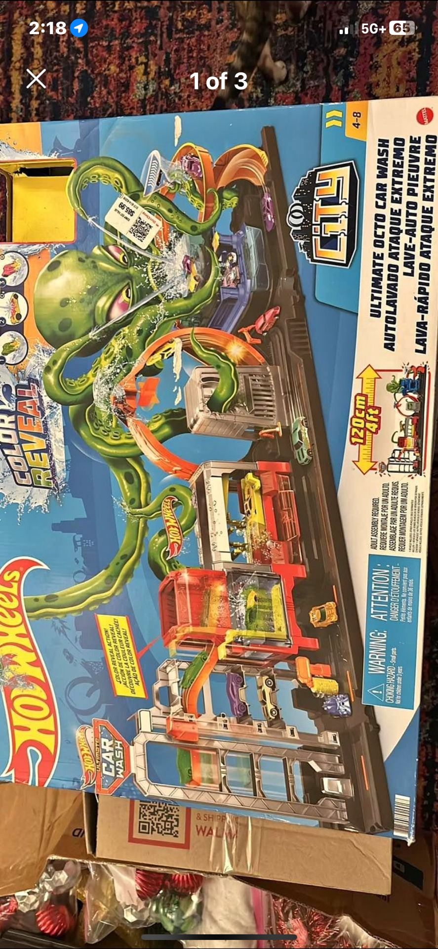 Hot Wheels Ultimate Octo Car Wash Playset with No-Spill Water Tanks & 1 Color Transforming Car