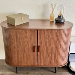 Fluted storage cabinet