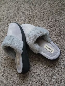 Dearfoam Slippers  sz 5.5
