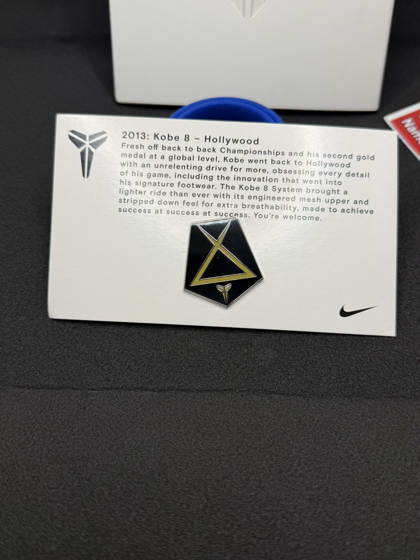 Kobe 8 Fade To Black pin & Booklet 