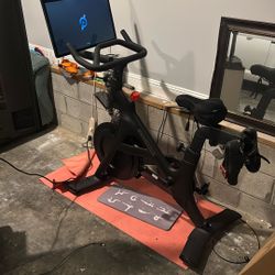 Peloton Bike 