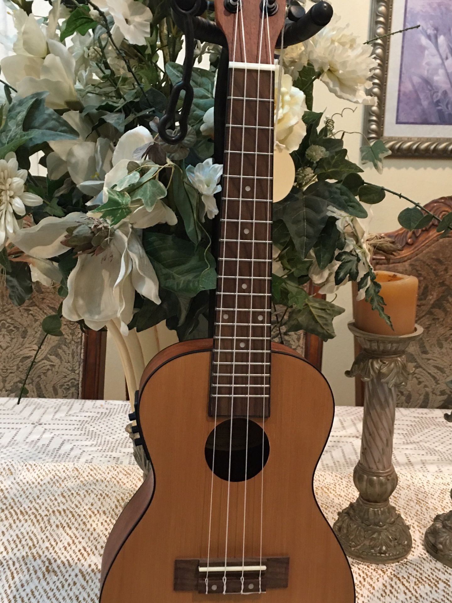 Mitchell MU50SE Electric Acoustic Concert Ukulele