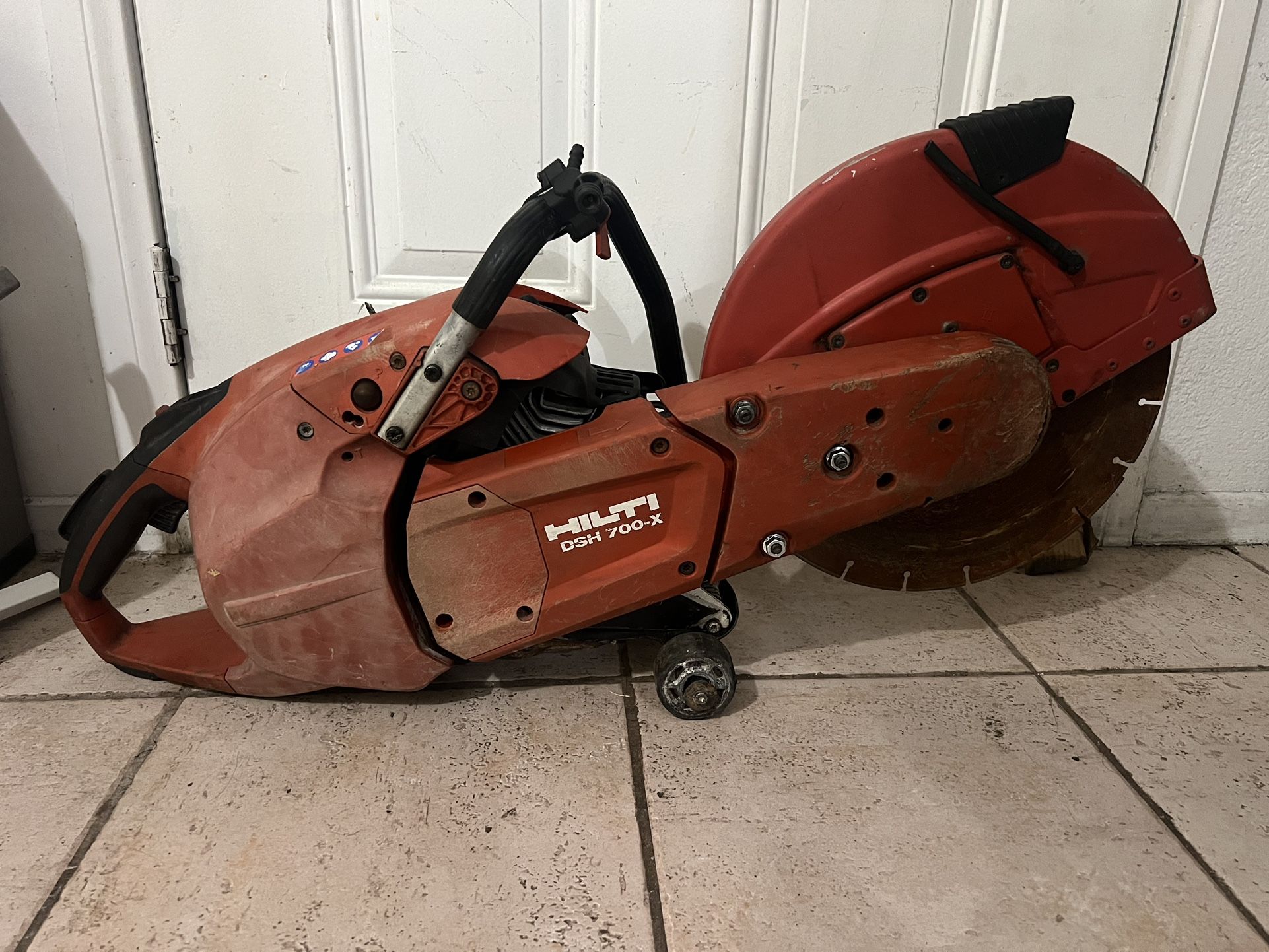 Hilti DSH700 X, 14 inch, Good condition, Work perfectly