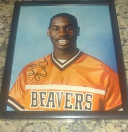 Autographed Photo Of Gary (The Glove) Peyton