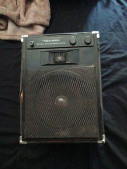 Realistic portable amplifier speaker